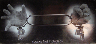 Empire Chain Escape Handcuffs.3.gif